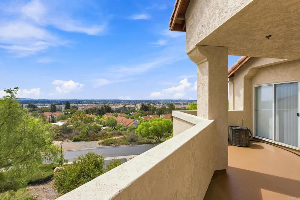 11145 Affinity Court #25 San Diego, CA 92131