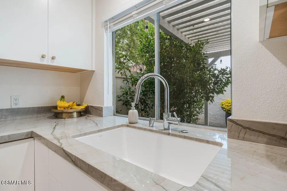 242 Green Lea Place Thousand Oaks, CA 91361