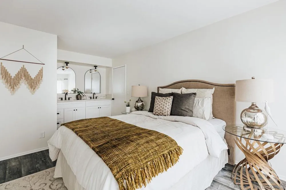 4652 Don Lorenzo Dr #A Los Angeles, CA 90008