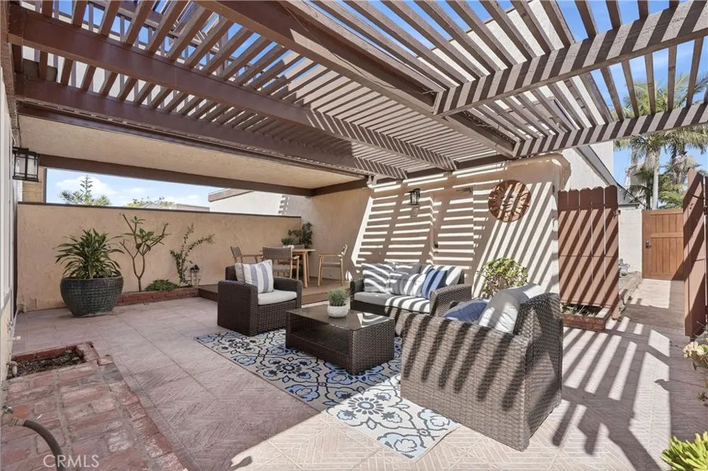 1810 Huntington Street Huntington Beach, CA 92648
