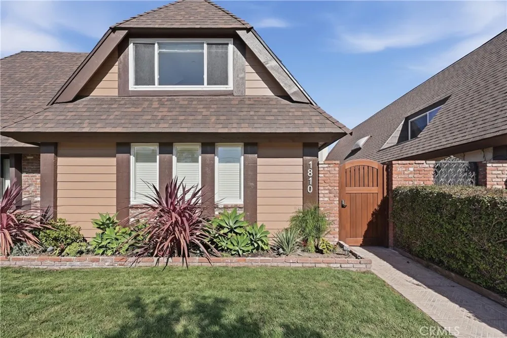 1810 Huntington Street Huntington Beach, CA 92648