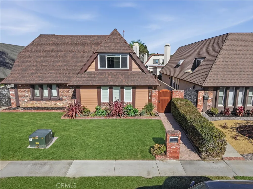 1810 Huntington Street Huntington Beach, CA 92648