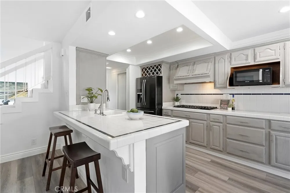 1810 Huntington Street Huntington Beach, CA 92648