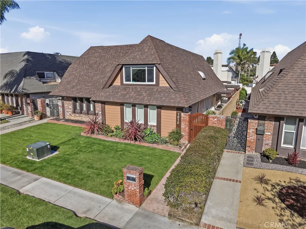 1810 Huntington Street Huntington Beach, CA 92648