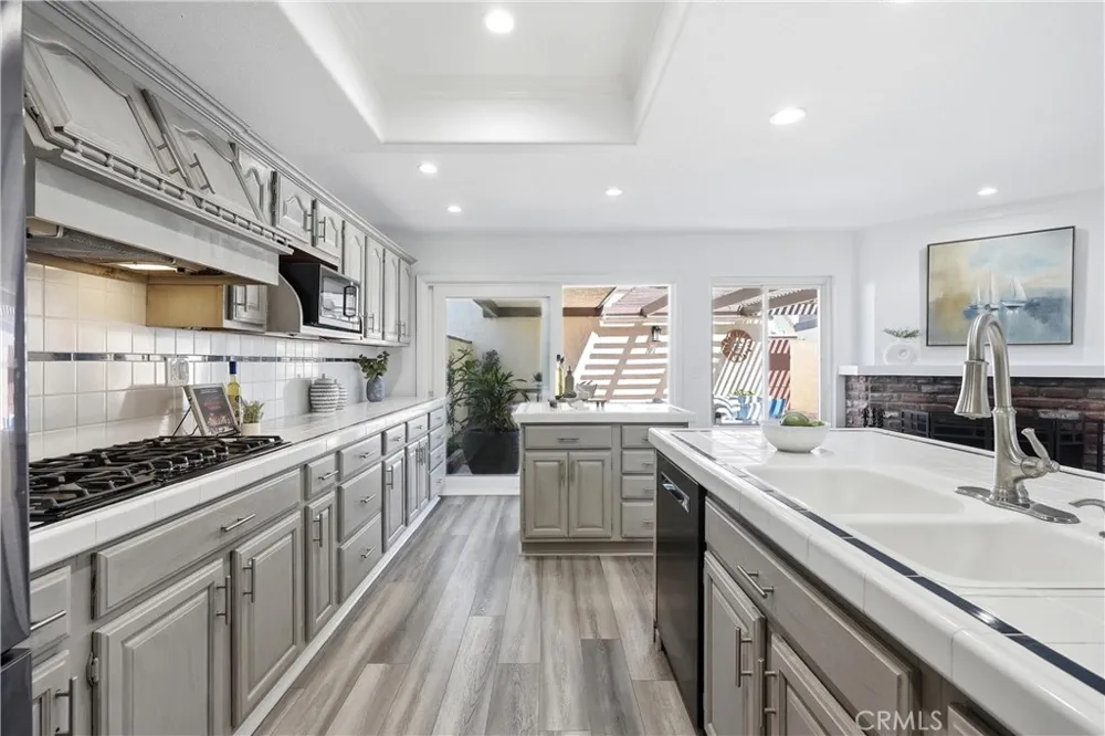 1810 Huntington Street Huntington Beach, CA 92648