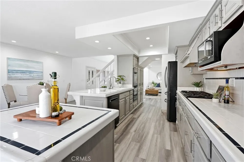 1810 Huntington Street Huntington Beach, CA 92648