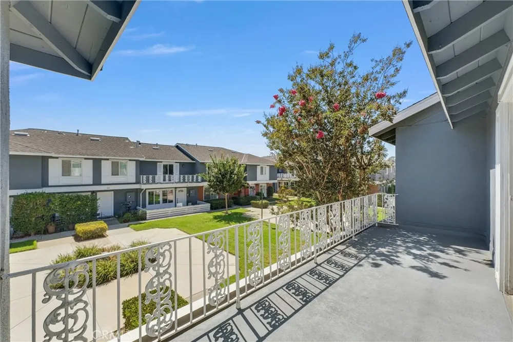 107 Lexington Costa Mesa, CA 92626