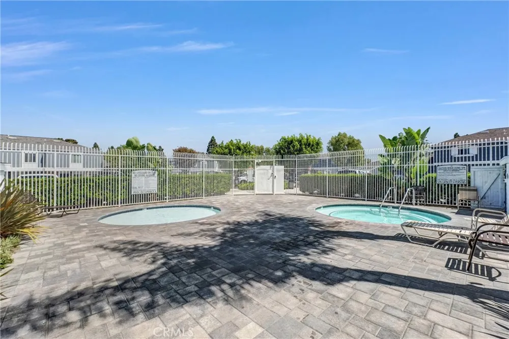 107 Lexington Costa Mesa, CA 92626