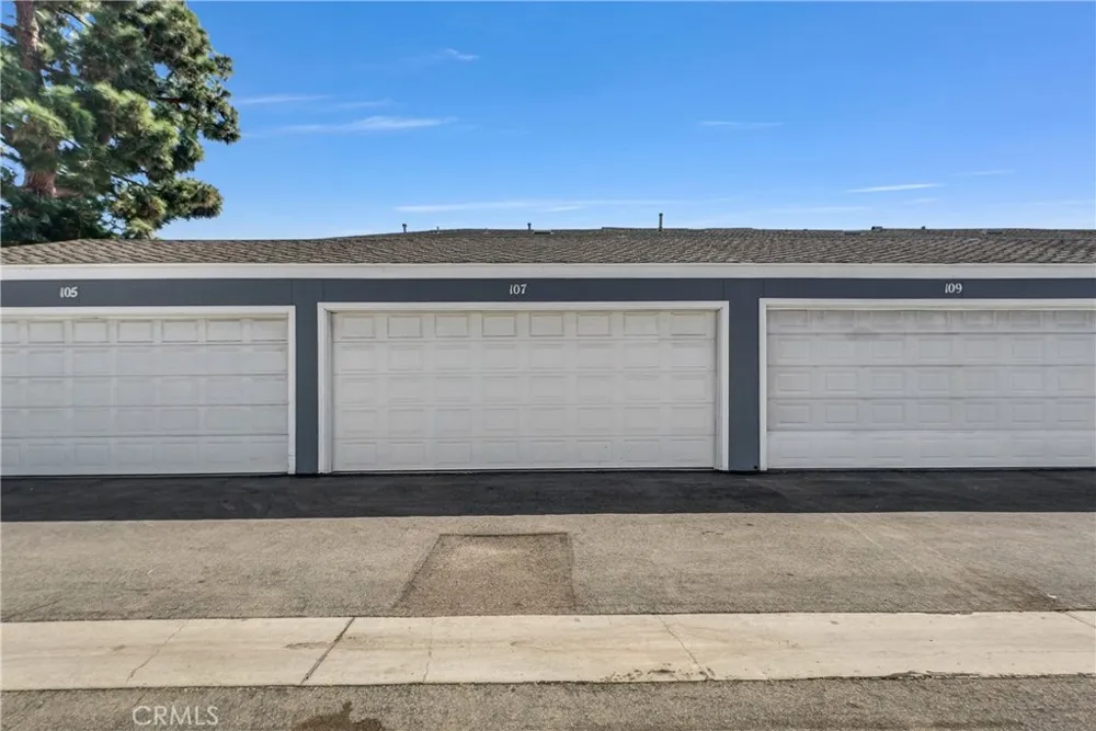 107 Lexington Costa Mesa, CA 92626