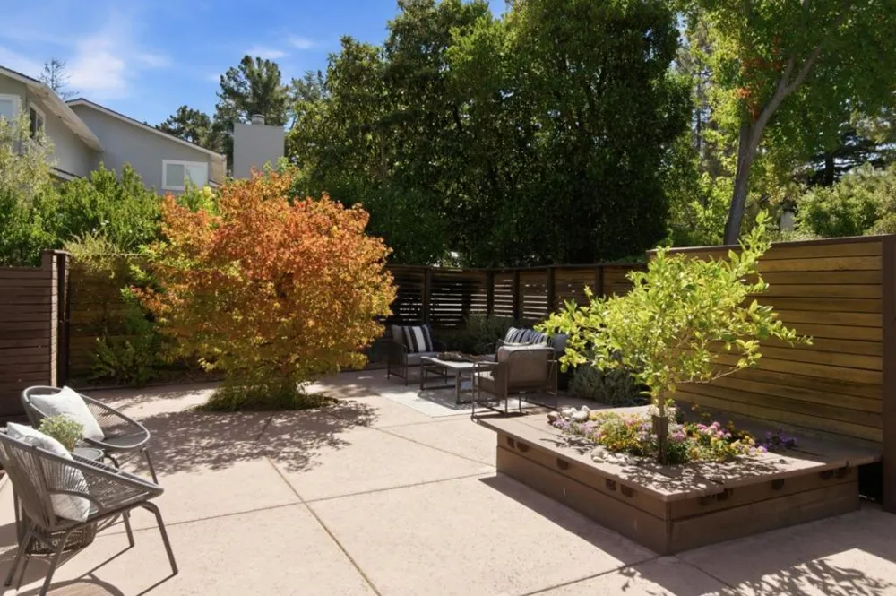 911 Mears Court Stanford, CA 94305