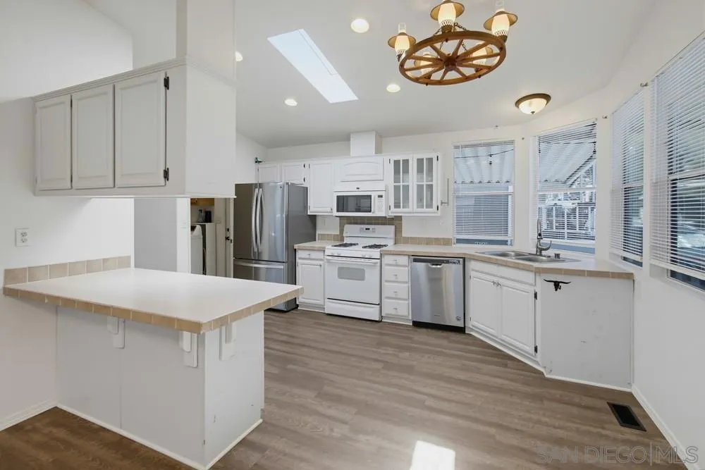 1440 S Orange #SPC 43 El Cajon, CA 92020