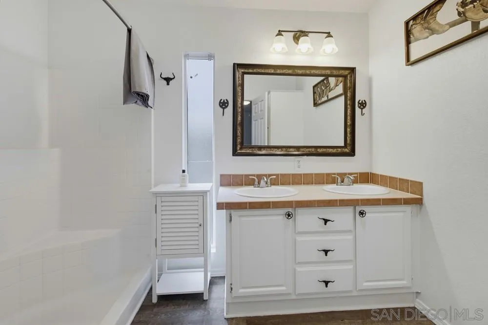 1440 S Orange #SPC 43 El Cajon, CA 92020
