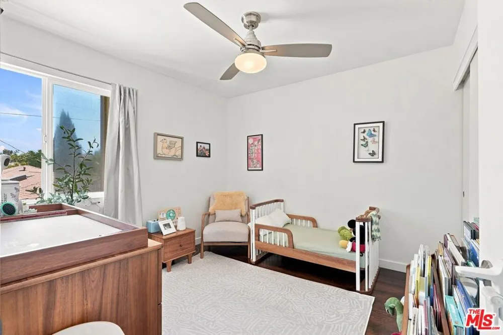 2520 Arizona Avenue #8 Santa Monica, CA 90404