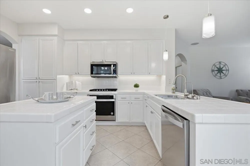 731 Dry Creek Dr Chula Vista, CA 91914