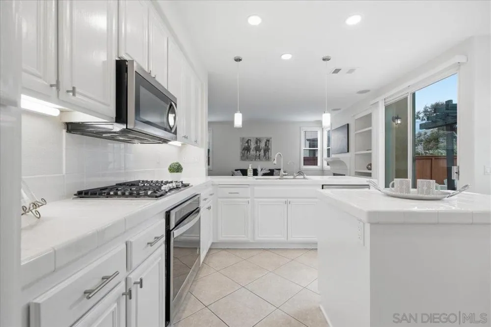 731 Dry Creek Dr Chula Vista, CA 91914