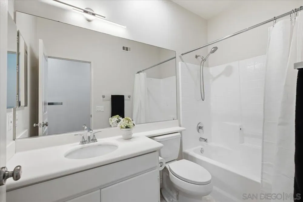 731 Dry Creek Dr Chula Vista, CA 91914