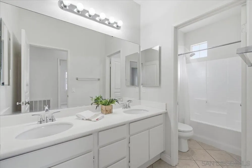 731 Dry Creek Dr Chula Vista, CA 91914