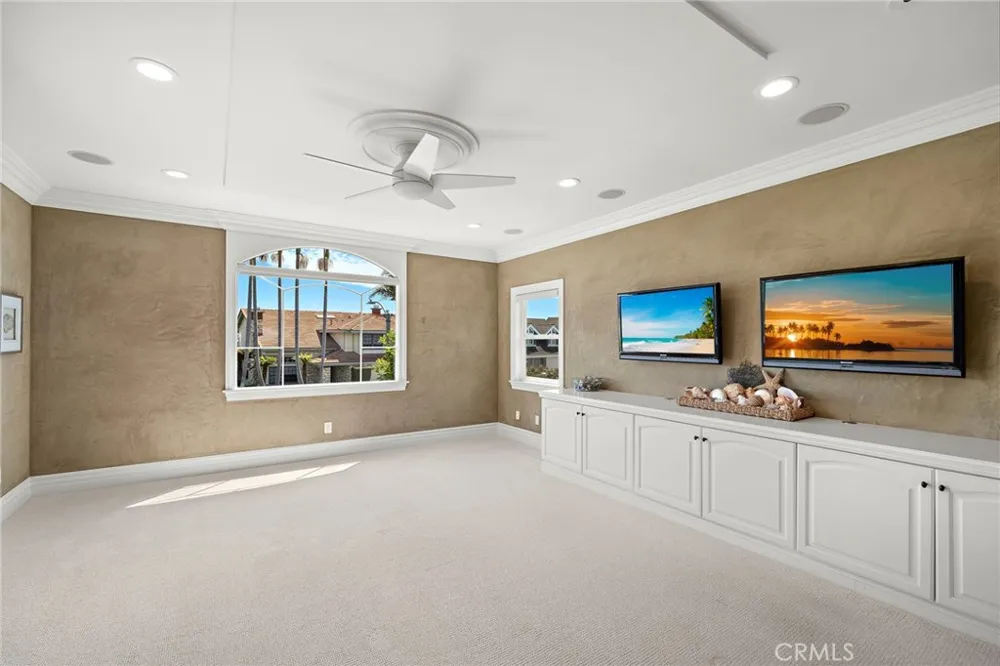 604 Calle Reata San Clemente, CA 92673