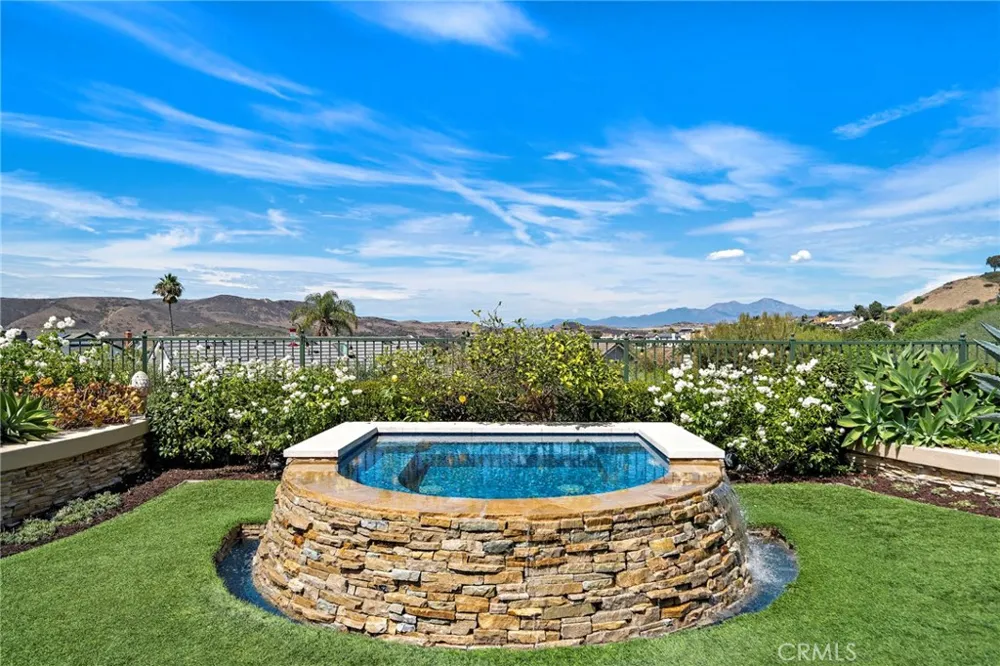 604 Calle Reata San Clemente, CA 92673