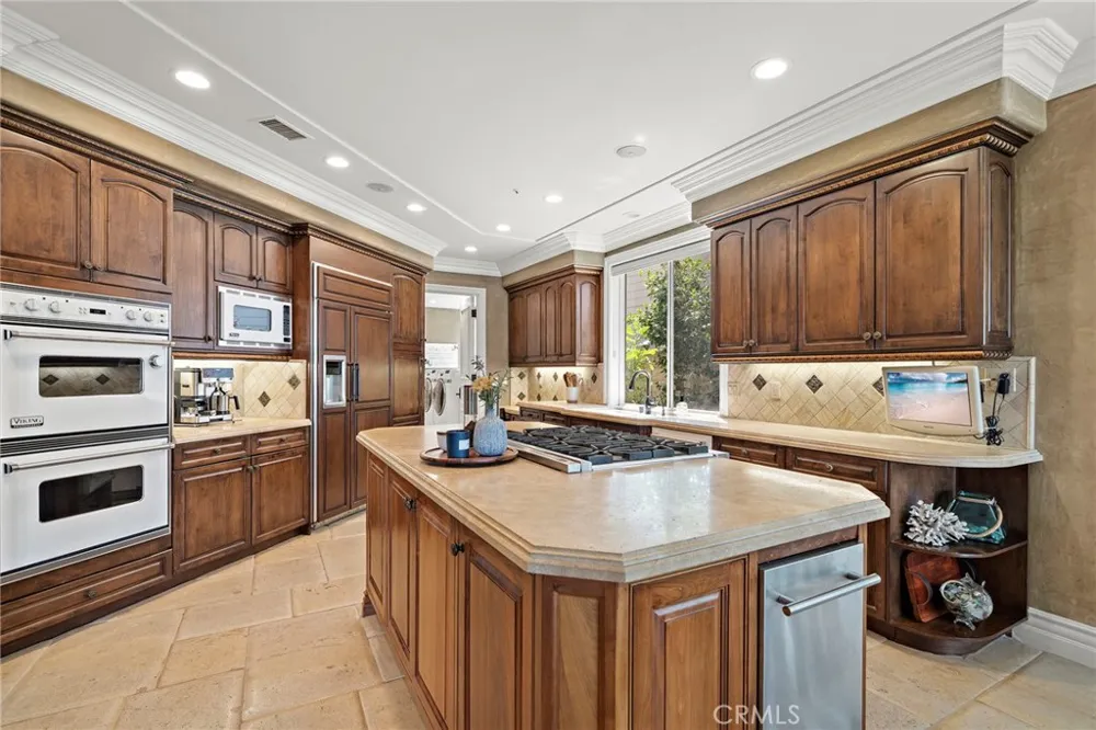 604 Calle Reata San Clemente, CA 92673