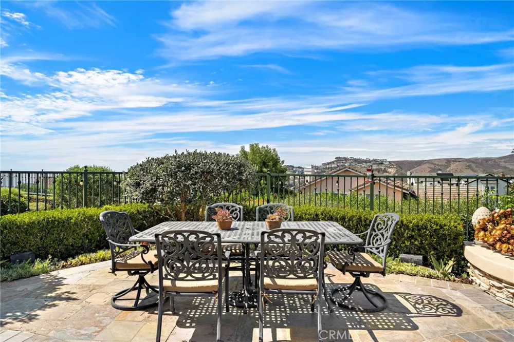 604 Calle Reata San Clemente, CA 92673