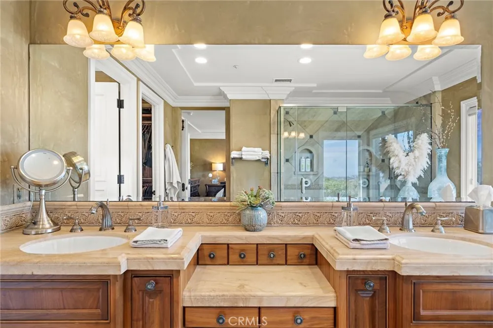 604 Calle Reata San Clemente, CA 92673