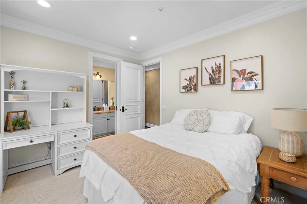 604 Calle Reata San Clemente, CA 92673