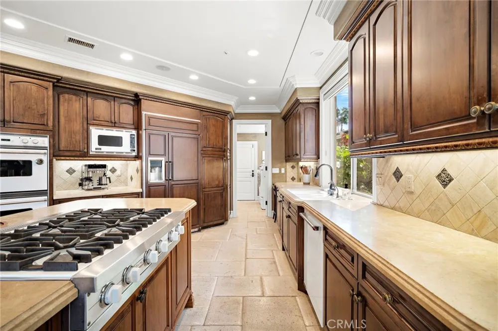 604 Calle Reata San Clemente, CA 92673