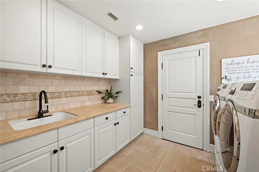 604 Calle Reata San Clemente, CA 92673