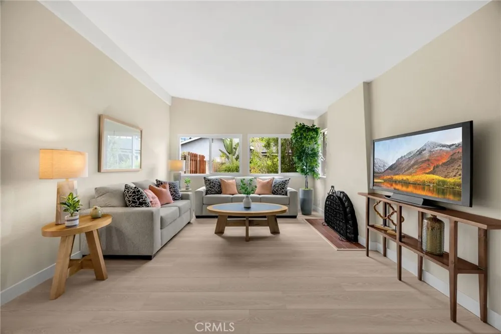 17342 Glasgow Circle Yorba Linda, CA 92886