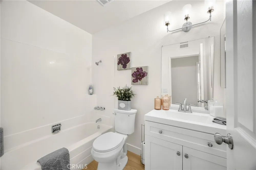 17342 Glasgow Circle Yorba Linda, CA 92886