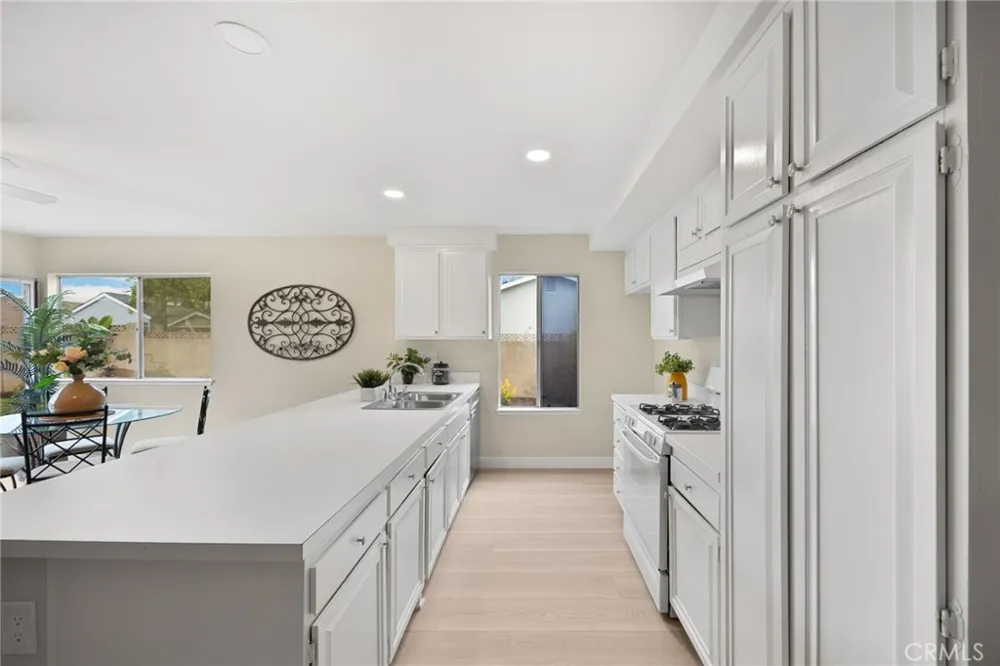 17342 Glasgow Circle Yorba Linda, CA 92886