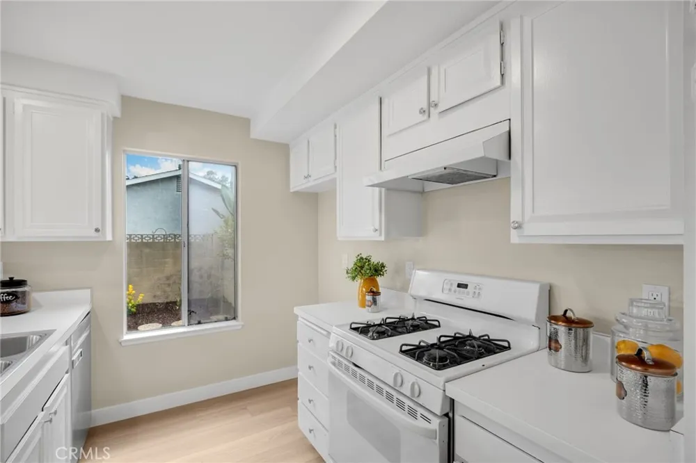 17342 Glasgow Circle Yorba Linda, CA 92886