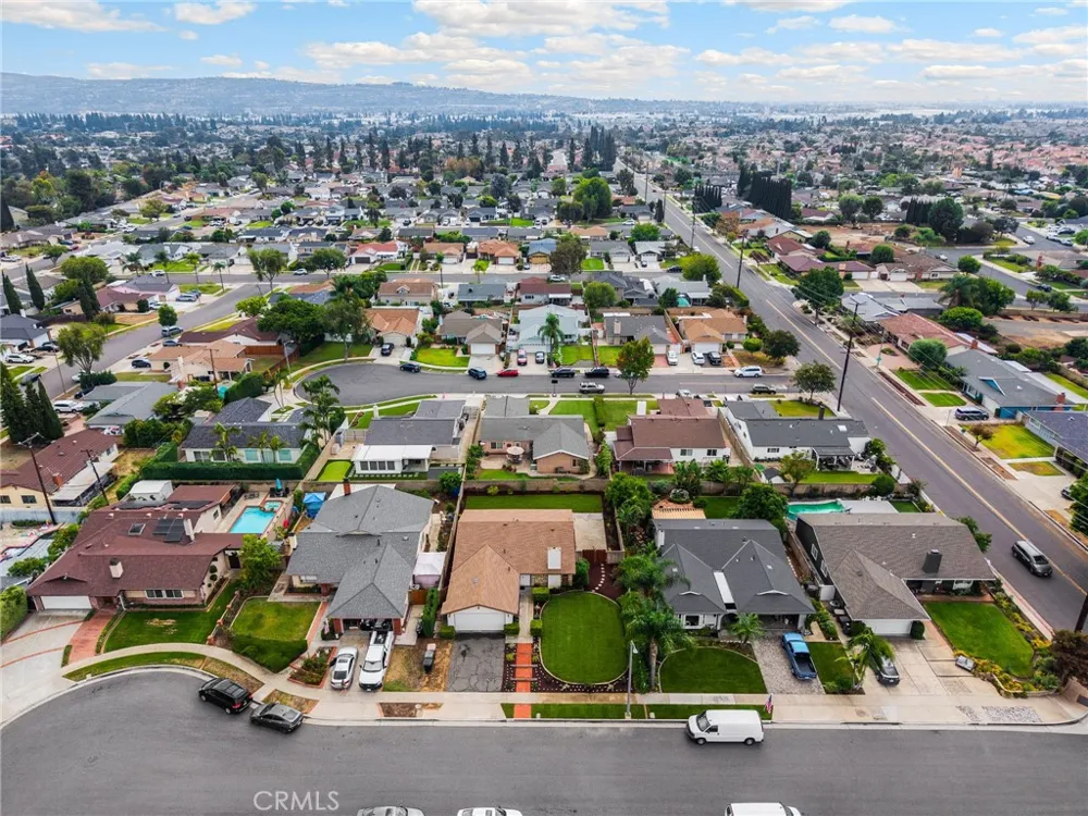 17342 Glasgow Circle Yorba Linda, CA 92886