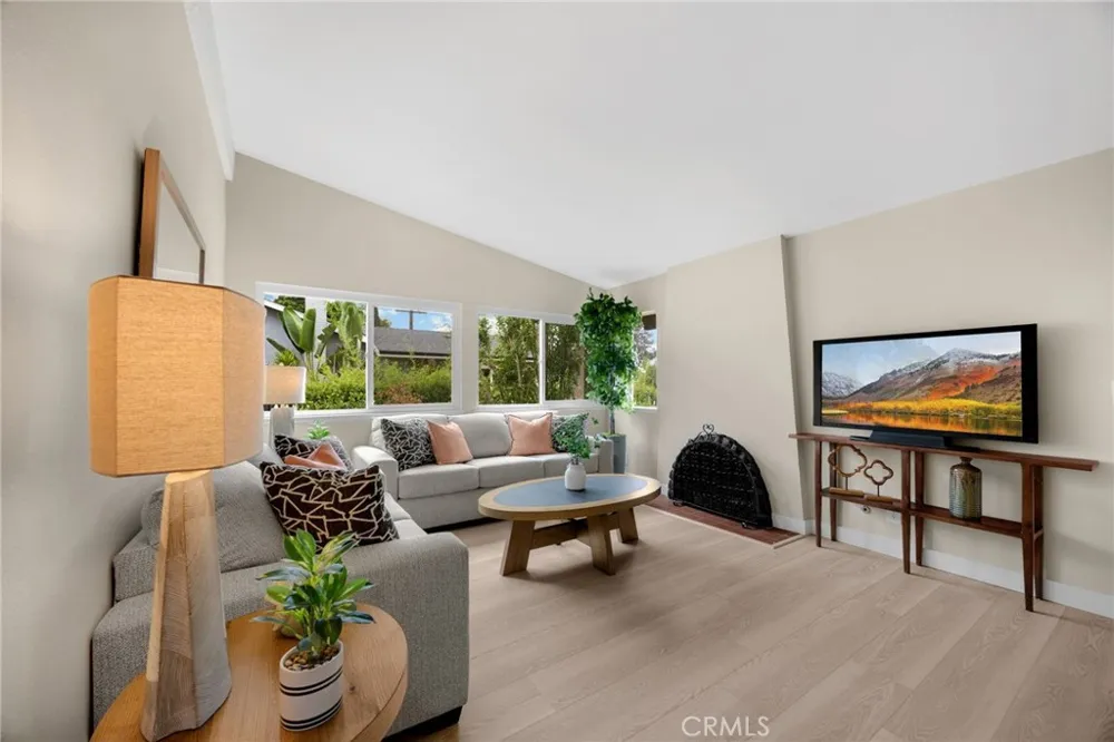 17342 Glasgow Circle Yorba Linda, CA 92886