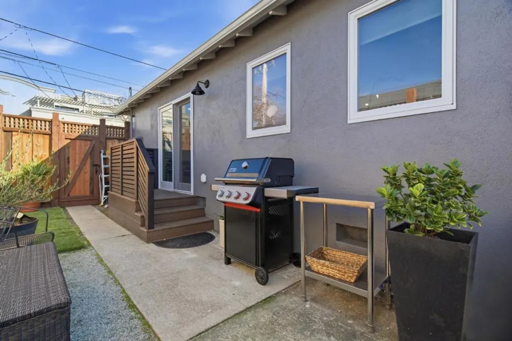 1510 Jasmine Street San Mateo, CA 94402