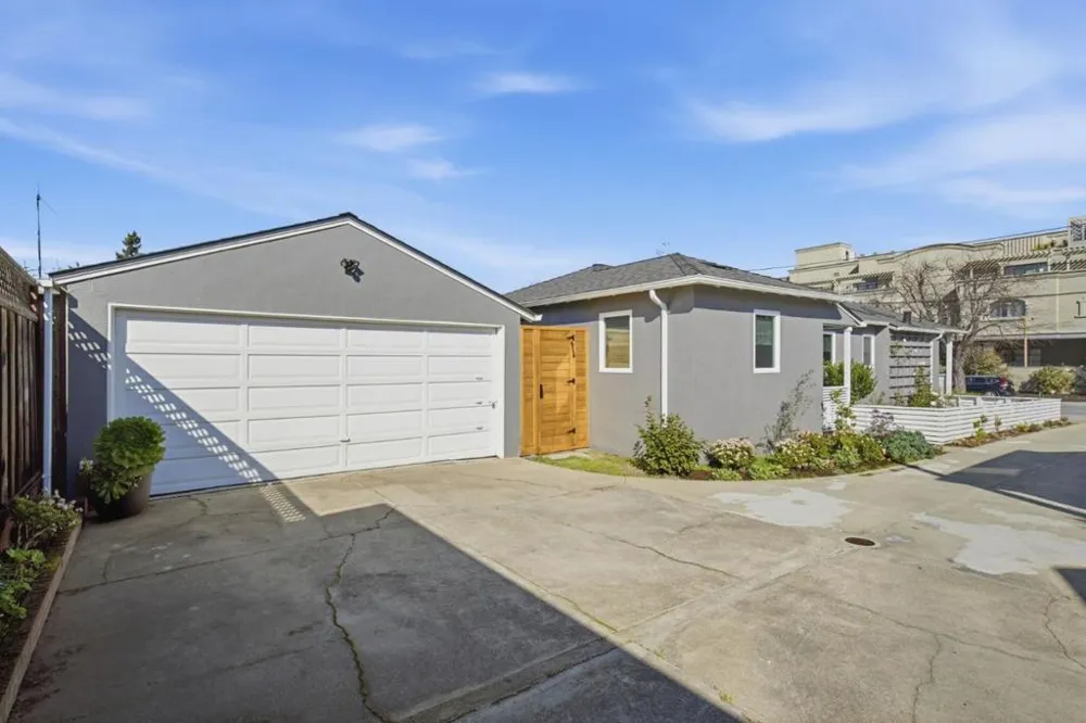 1510 Jasmine Street San Mateo, CA 94402