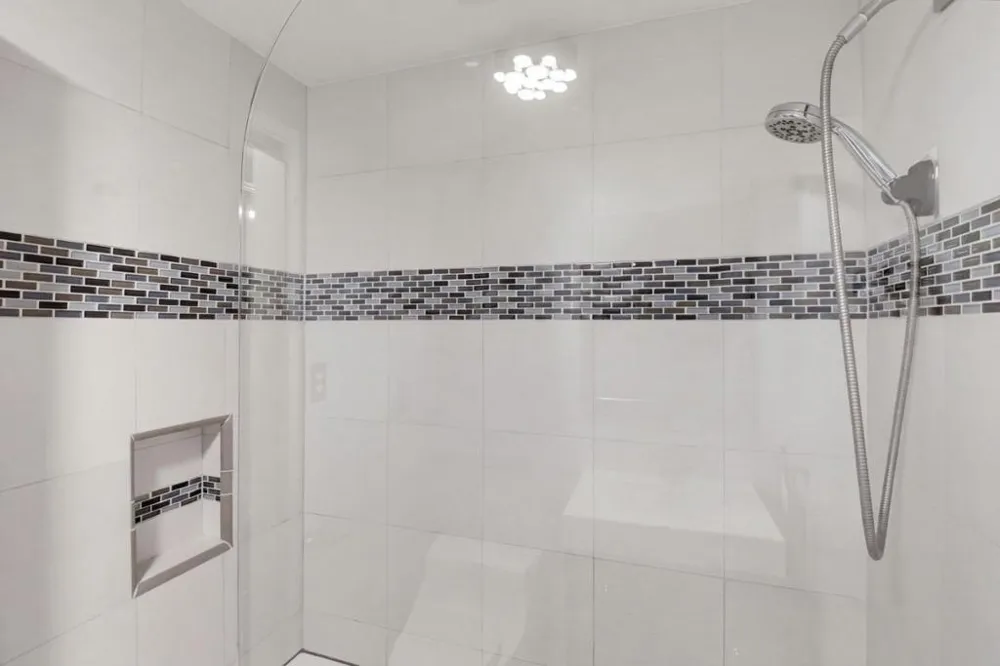 707 Fathom Drive #208 San Mateo, CA 94404