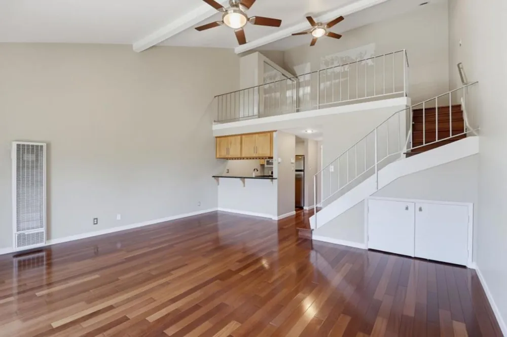 707 Fathom Drive #208 San Mateo, CA 94404