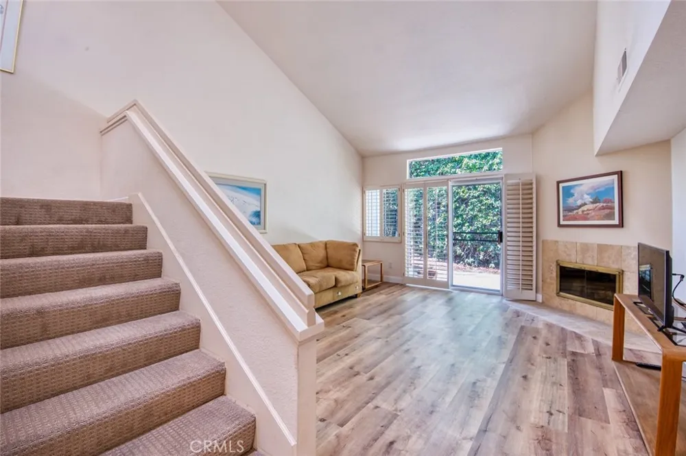205 Santa Rosa Court Laguna Beach, CA 92651