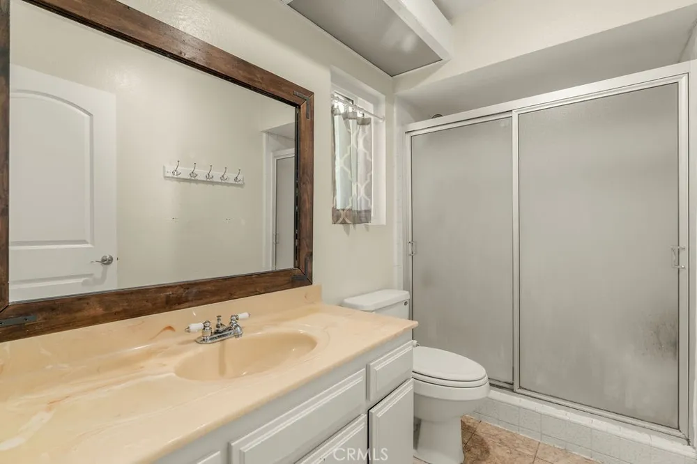 14364 Yukon Avenue #11 Hawthorne, CA 90250