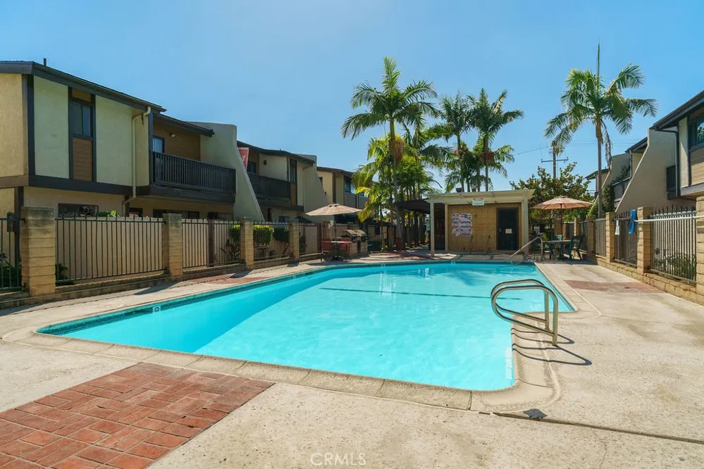 14364 Yukon Avenue #11 Hawthorne, CA 90250