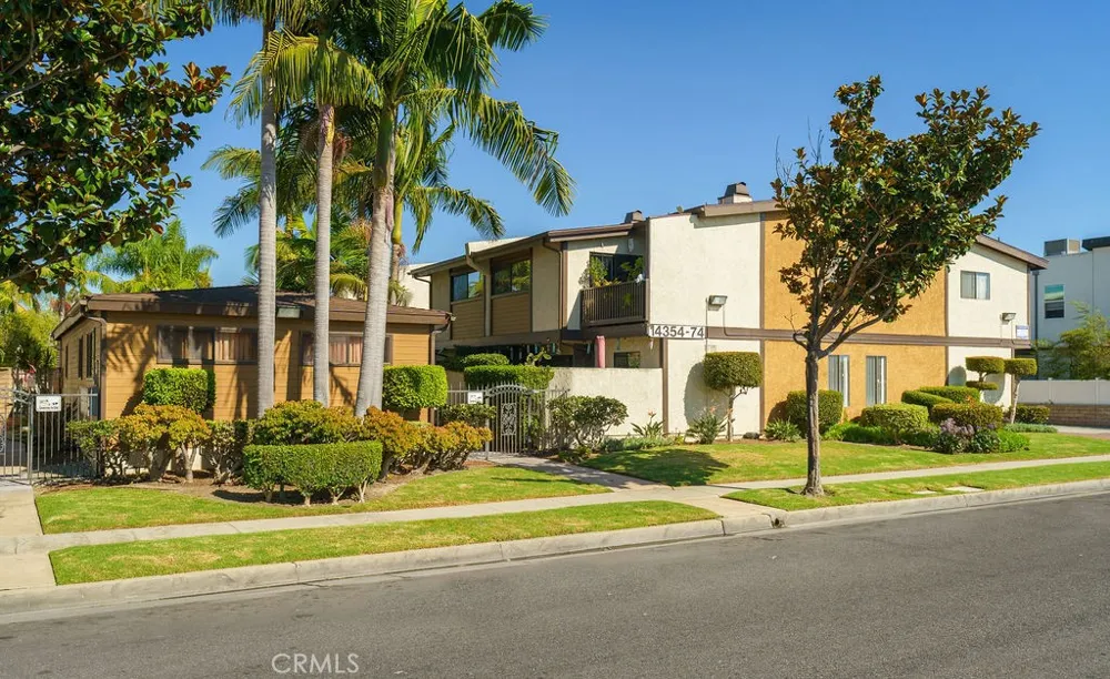 14364 Yukon Avenue #11 Hawthorne, CA 90250