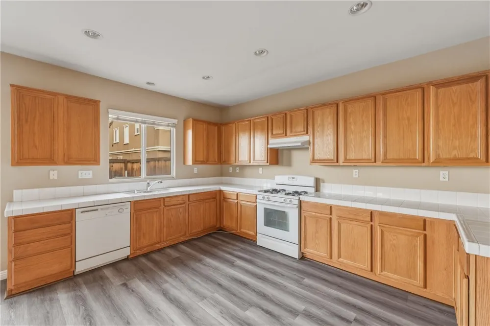 9053 Calico Court Hesperia, CA 92344