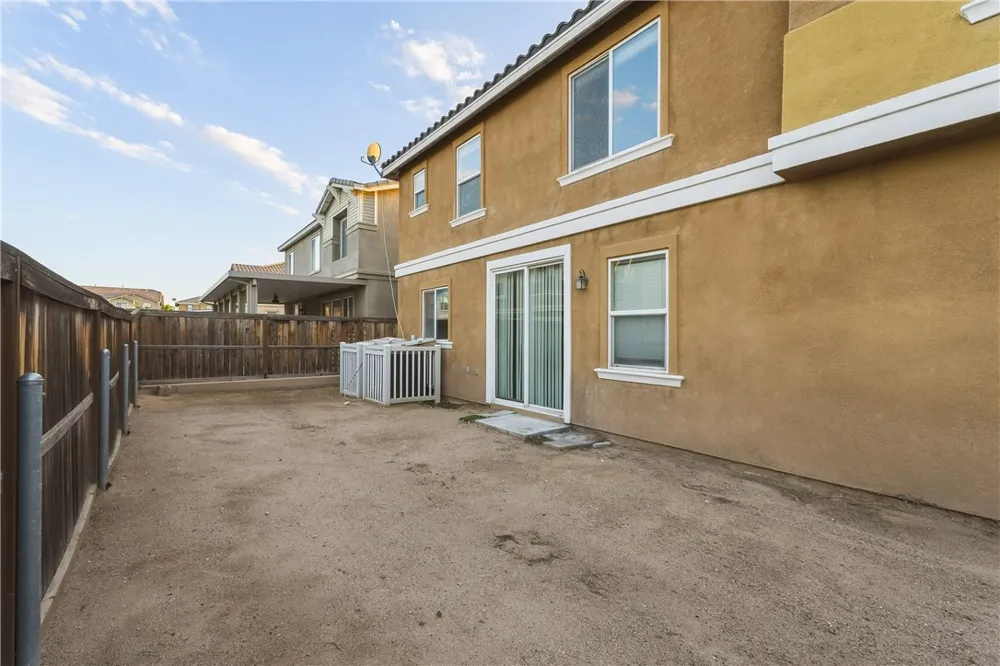 9053 Calico Court Hesperia, CA 92344
