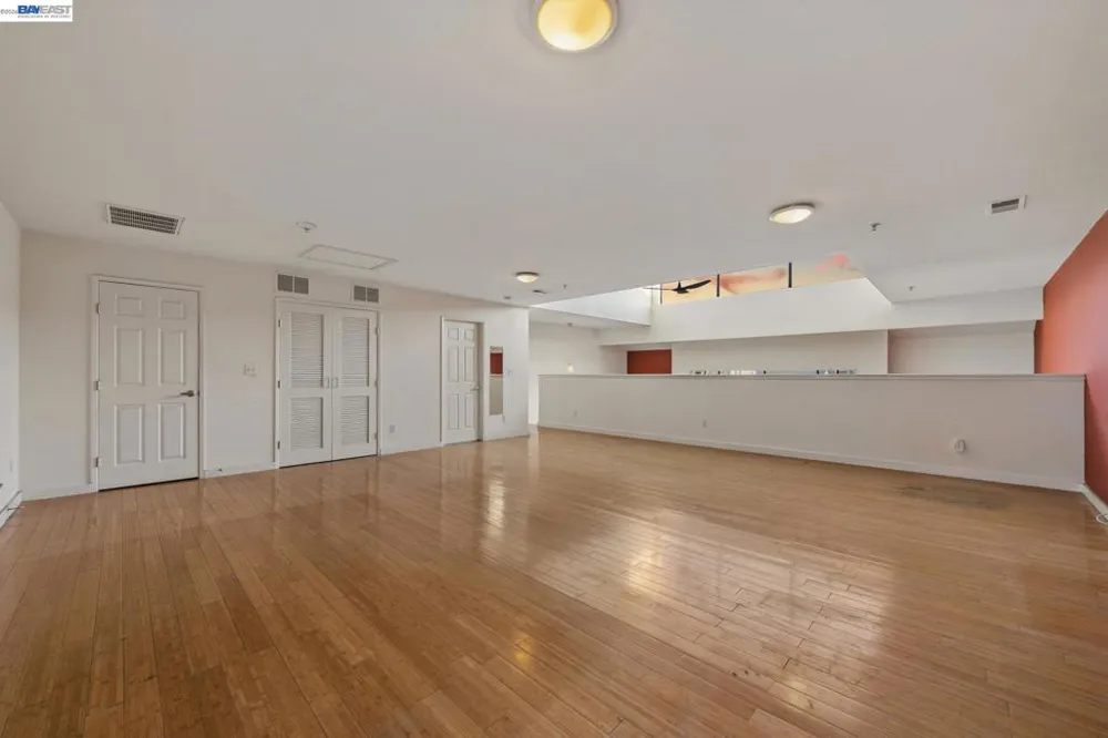 850 W GRAND AVE #14 Oakland, CA 94607