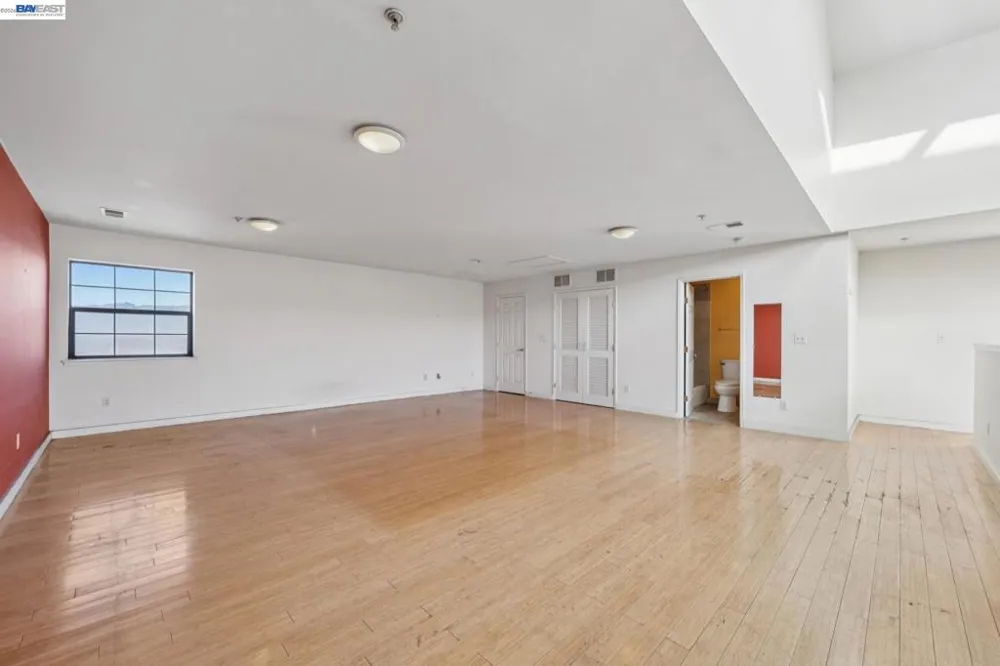 850 W GRAND AVE #14 Oakland, CA 94607