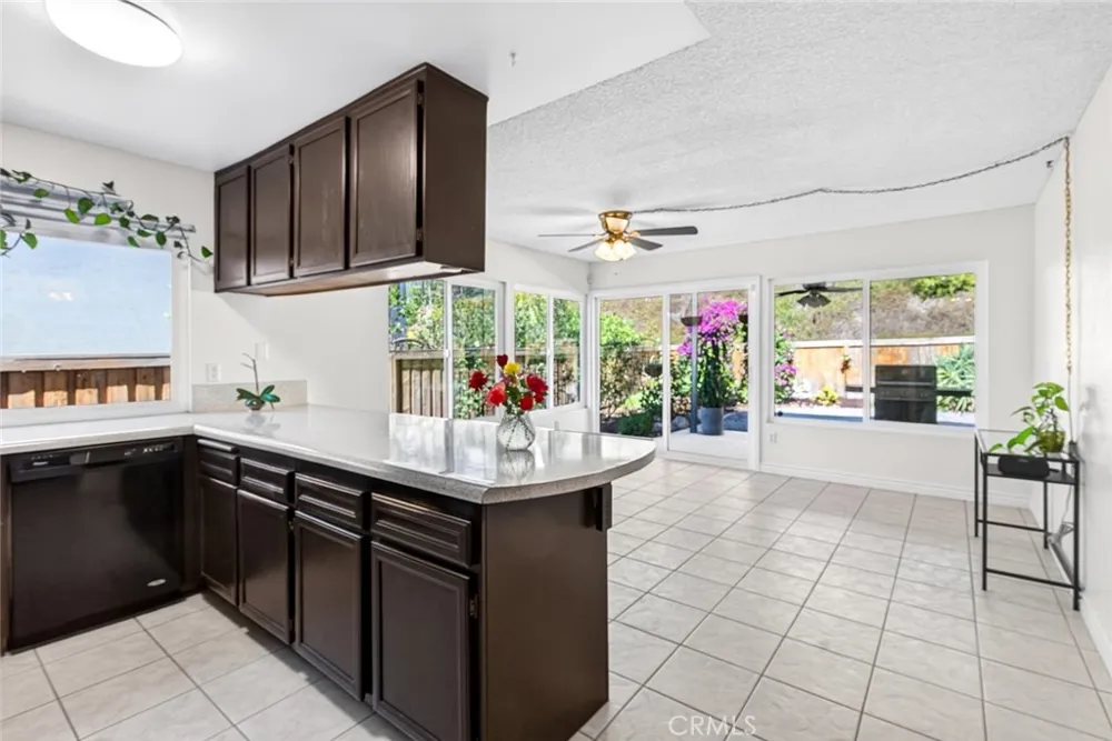 2347 Viewridge Place Escondido, CA 92026