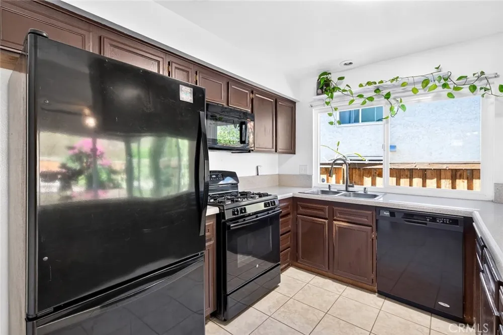2347 Viewridge Place Escondido, CA 92026