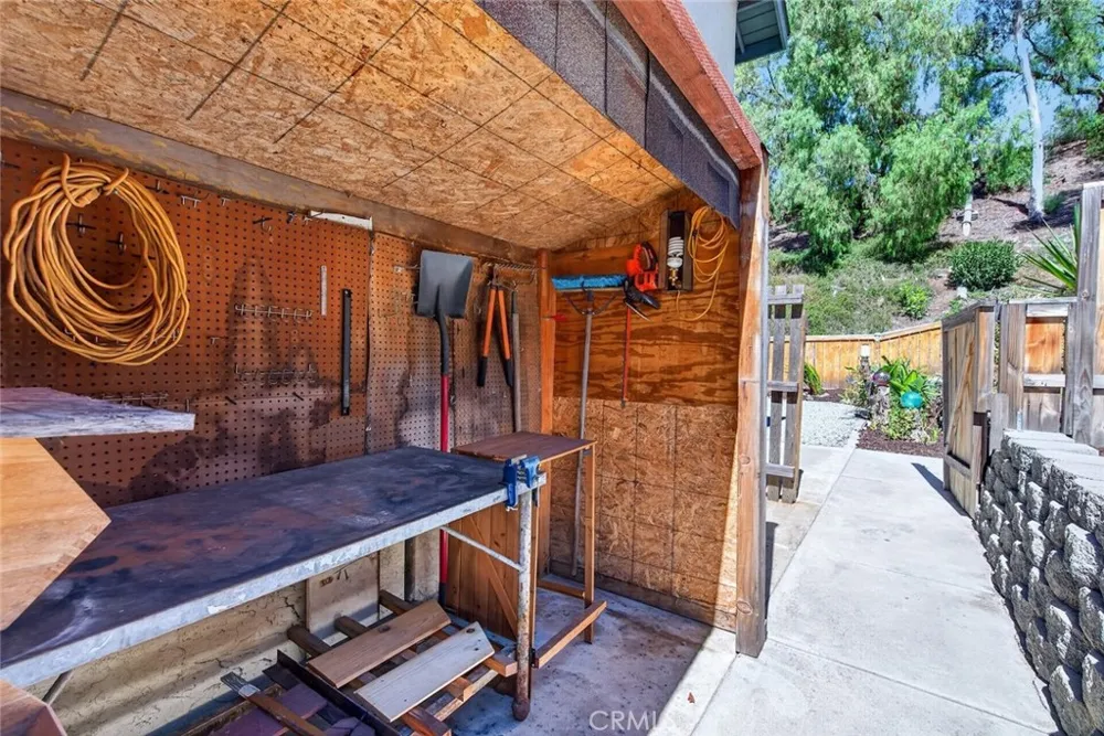 2347 Viewridge Place Escondido, CA 92026
